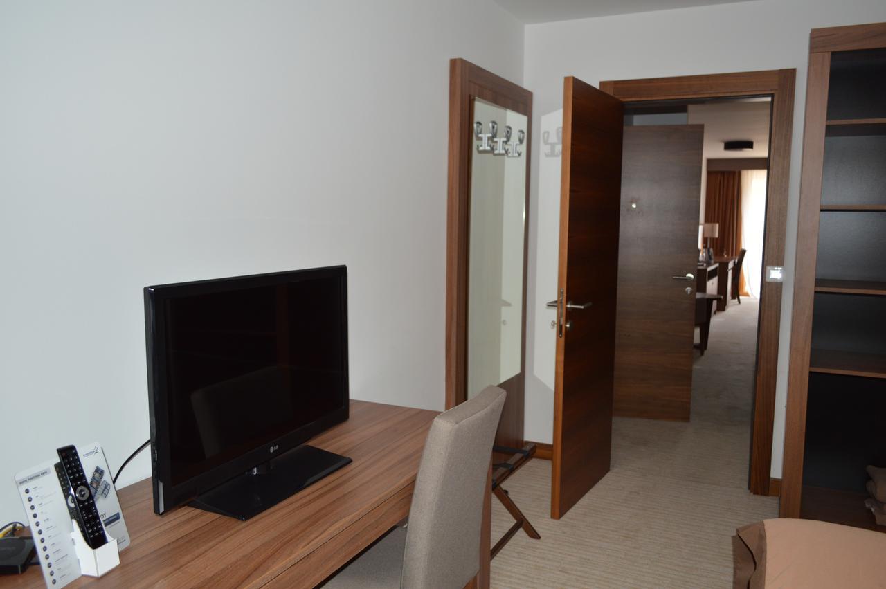 Apartments B&P ยาโฮรินา ภายนอก รูปภาพ
