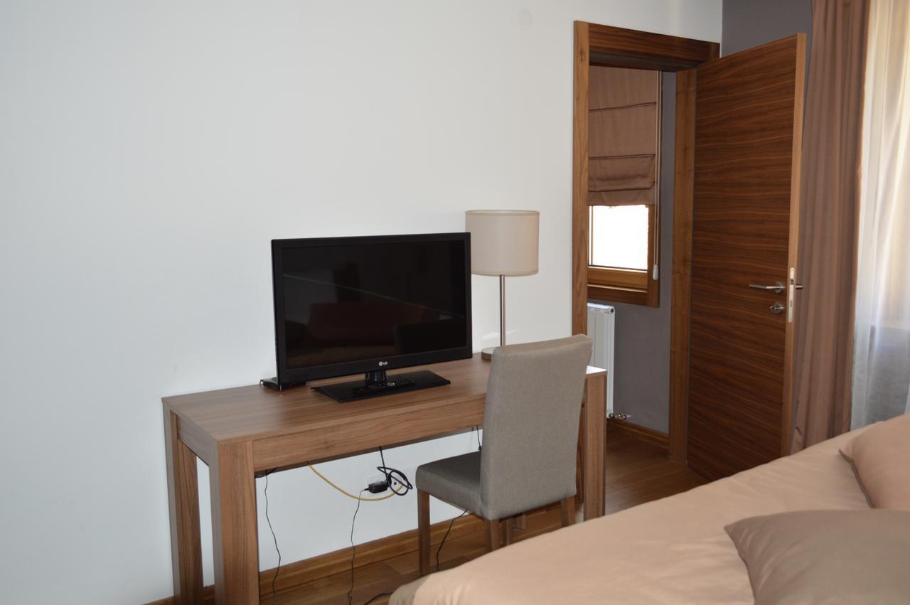 Apartments B&P ยาโฮรินา ภายนอก รูปภาพ