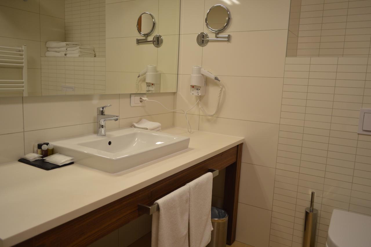 Apartments B&P ยาโฮรินา ภายนอก รูปภาพ