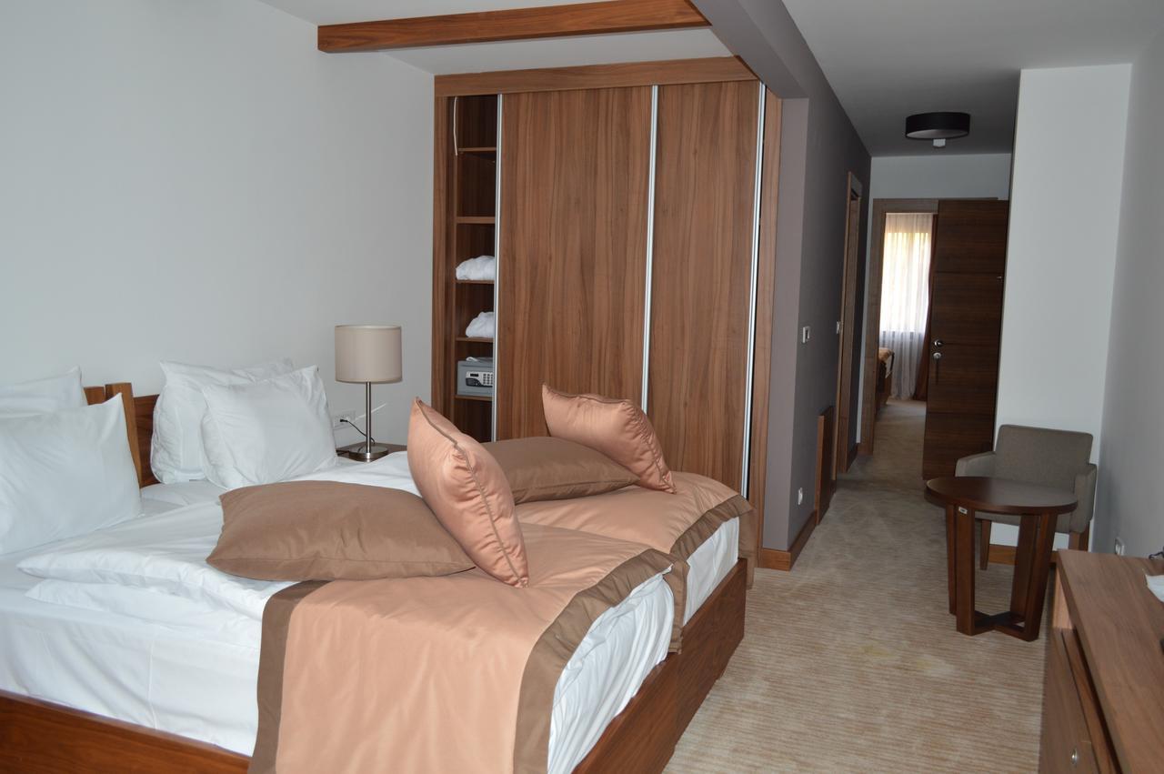 Apartments B&P ยาโฮรินา ภายนอก รูปภาพ