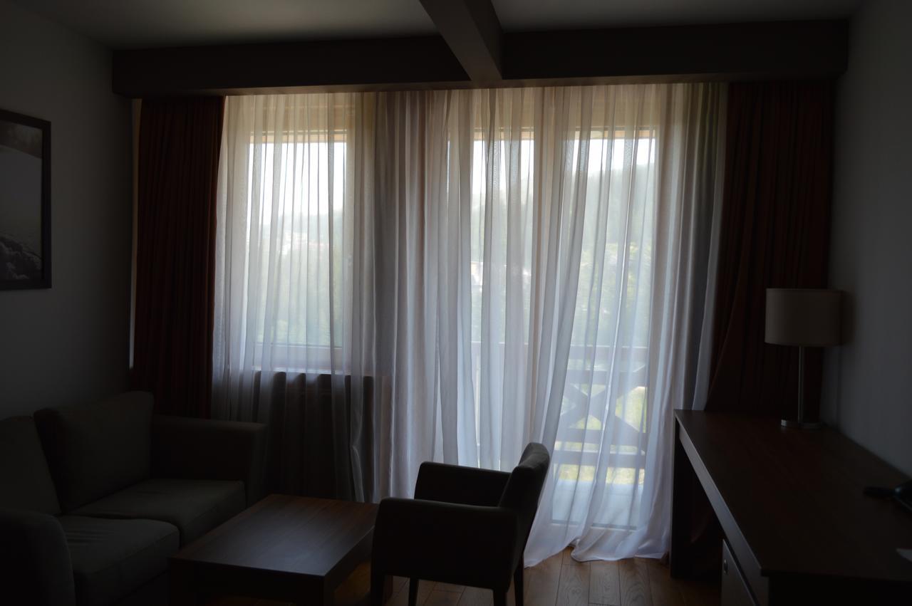 Apartments B&P ยาโฮรินา ภายนอก รูปภาพ